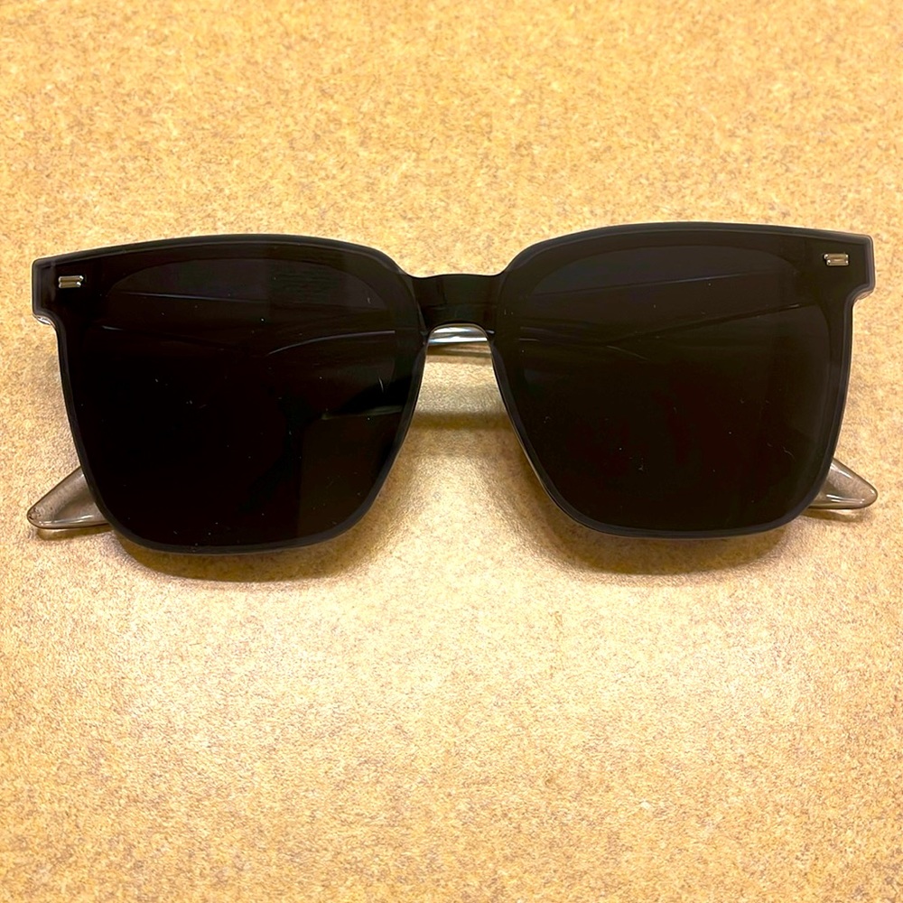 Black “Kim K” Style Sunglasses